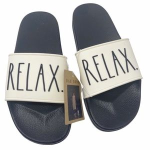 NEW Rae Dunn Women’s Relax Slip On Slides Sandals Size 8